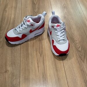 Nike Kids Sneakers in Red and White